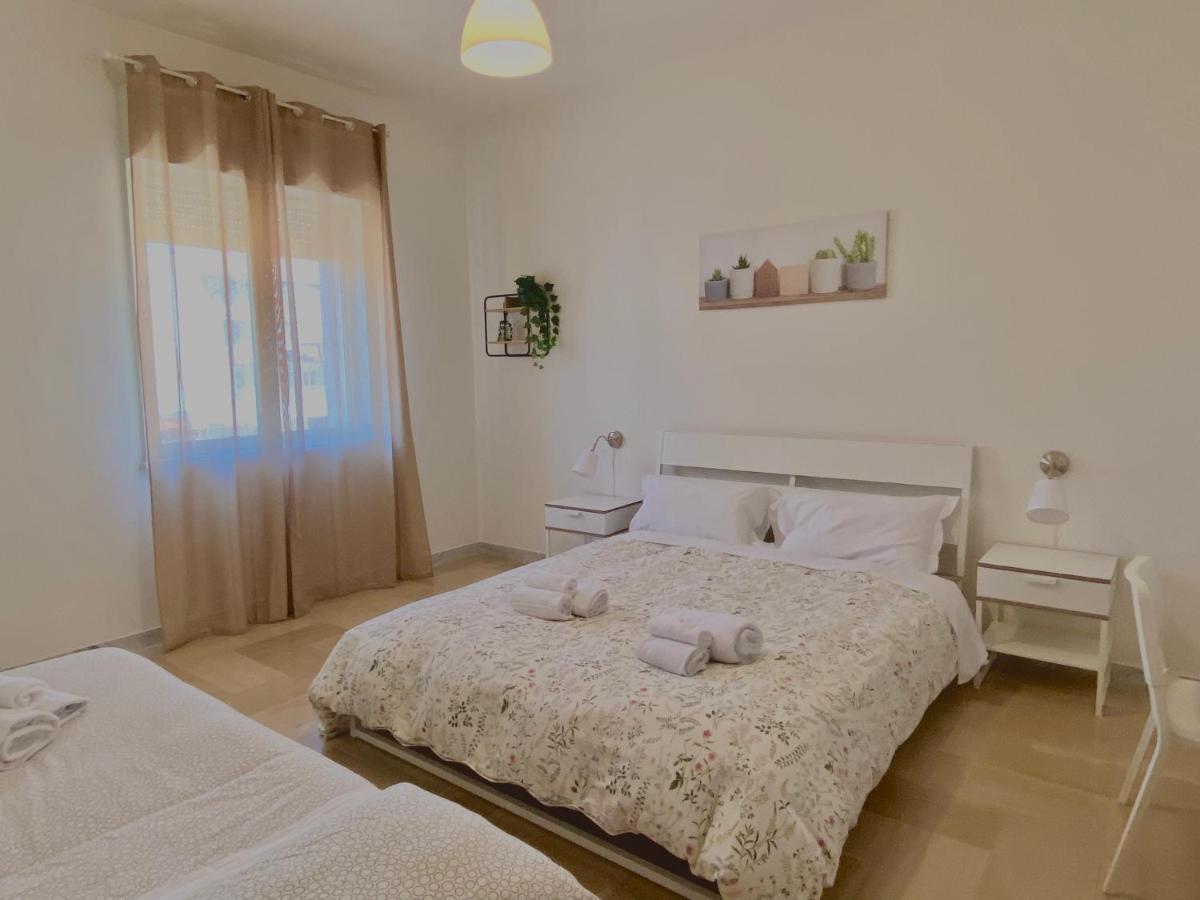 Guest House Service - Express Airport Apartment Модуньо Екстериор снимка